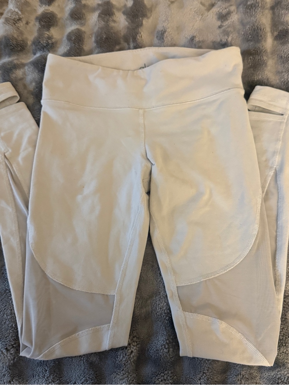 Alo yoga mesh leggings